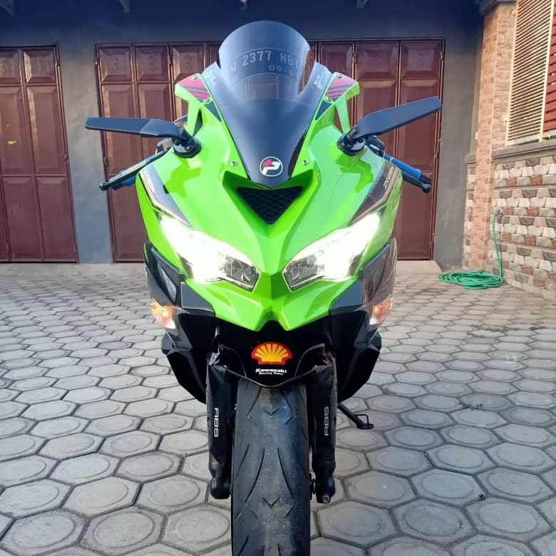 Kawasaki ZX25R ABS SE 2021